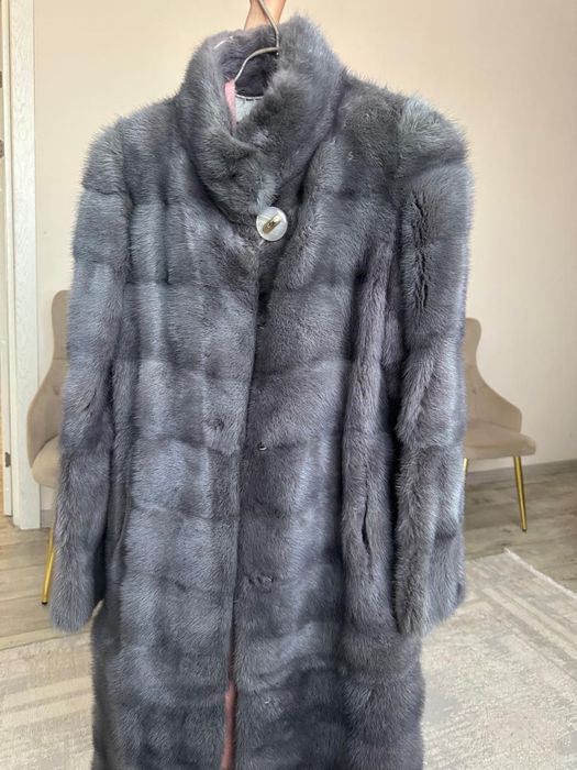 шуба серая б/у!