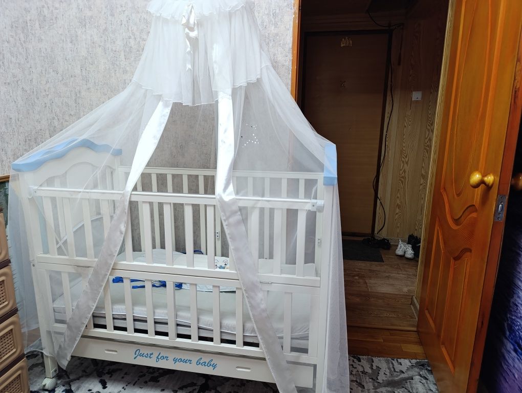 Продаётся кроватка