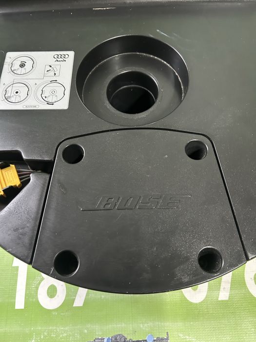 Subwoofer portbagaj  Audi Q7 7L 2008