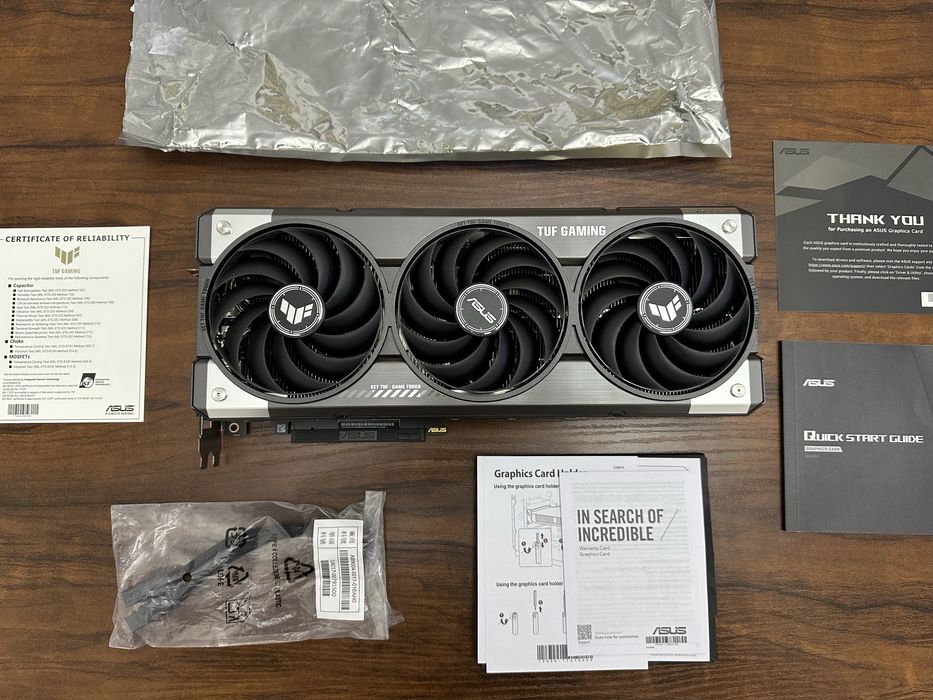 ASUS TUF Gaming RTX 5070 OC Edition 12GB GDDR7