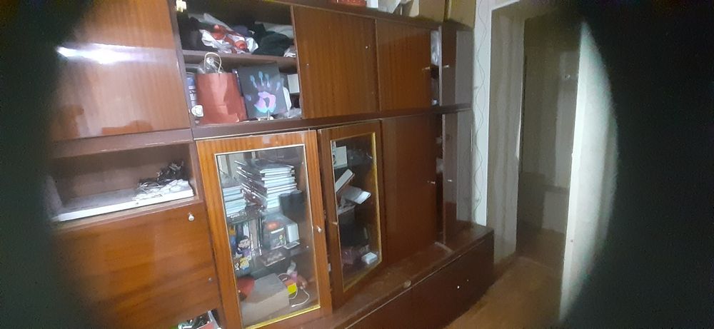 Стенка в комгату