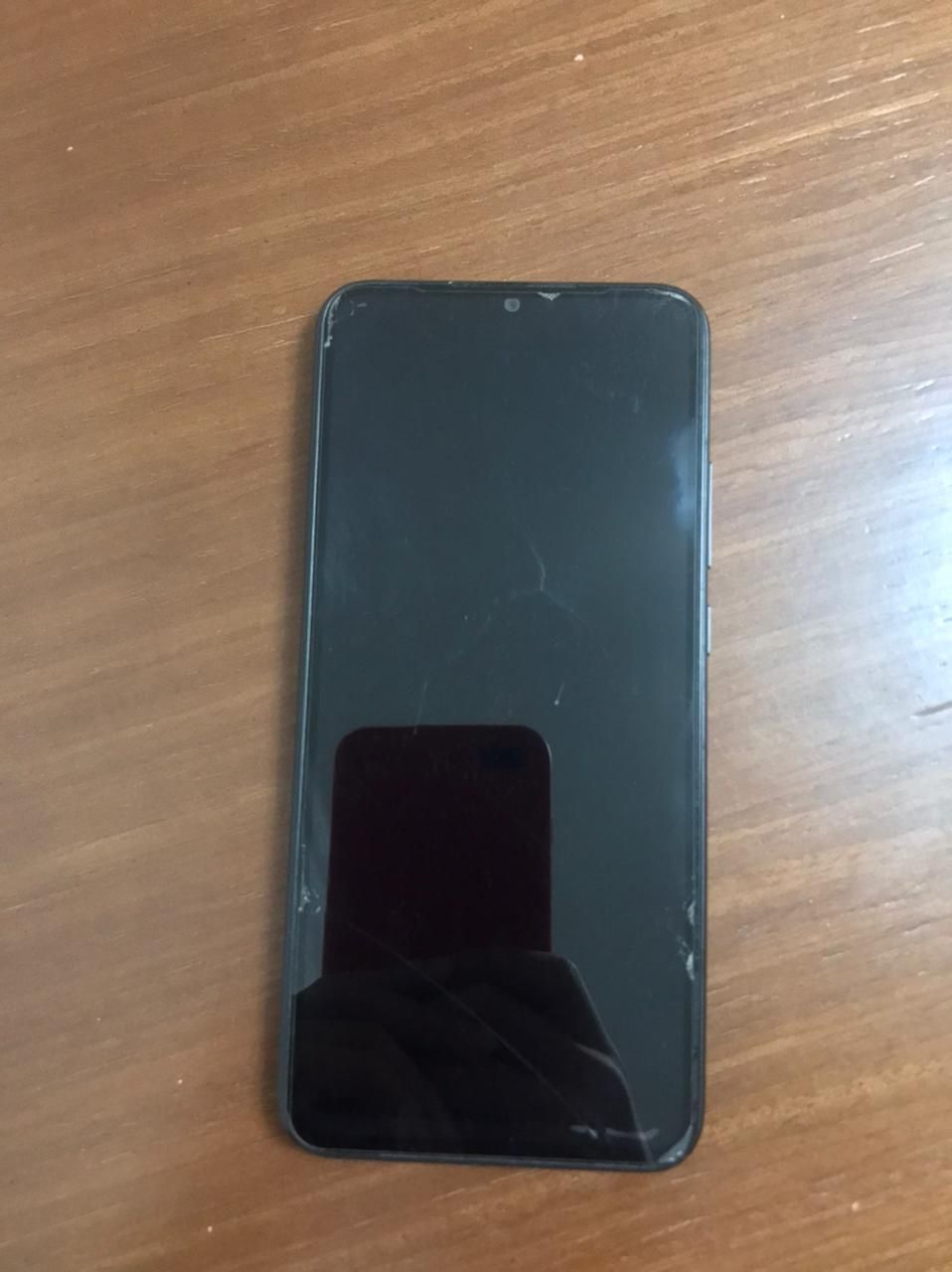 Redmi 10A продаю с чехлом в подарокрок