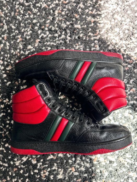 GUCCI High Top Leather Sneakers - Barbati