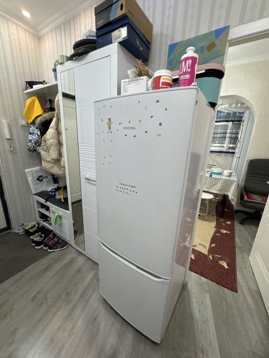 Продам холодильник