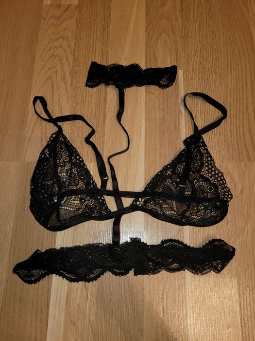 Sutien din dantela negru