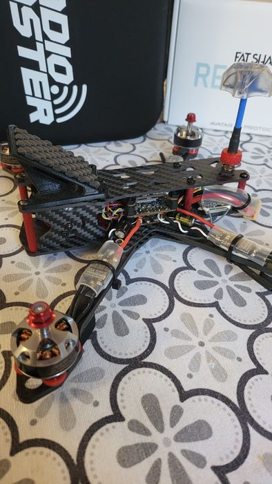 Kit Fpv drona analogica 5", 4s + ochelari si telecomanda