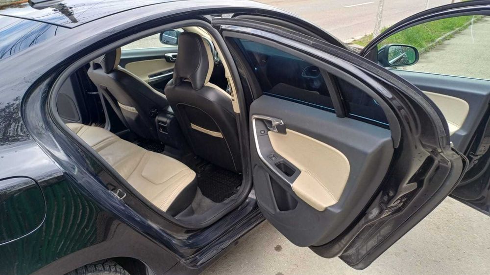 VOLVO S60 an fabricatie 2011
