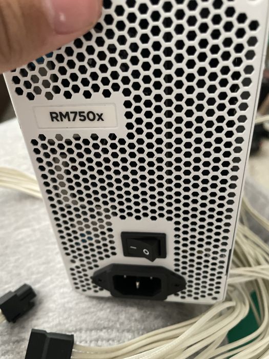 Sursa rm750w ieftina