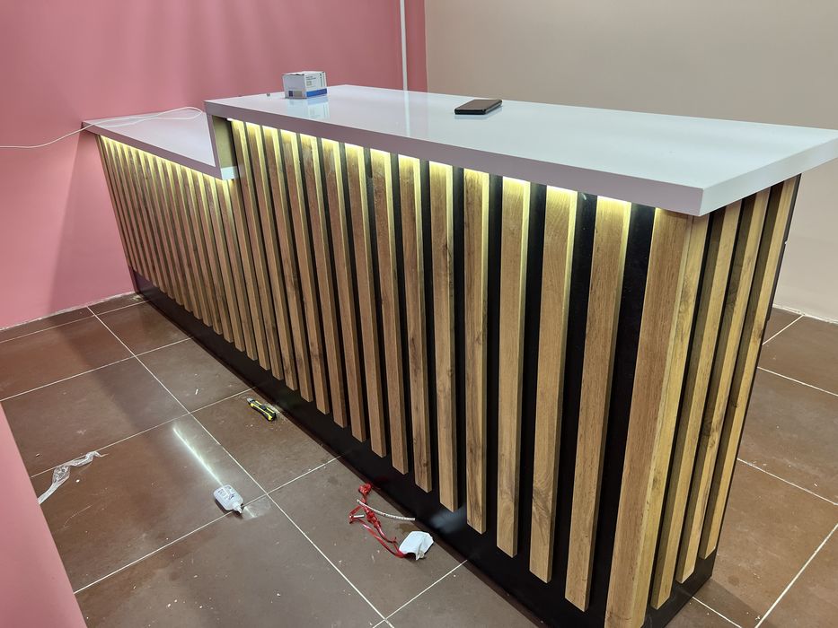 Продам ресепшн в хорошем состоянии