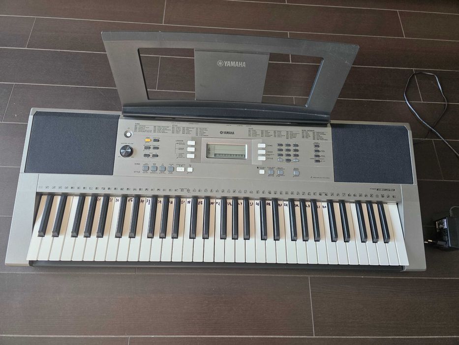 Orga electronica Yamaha PSR-E353, pian digital portabil