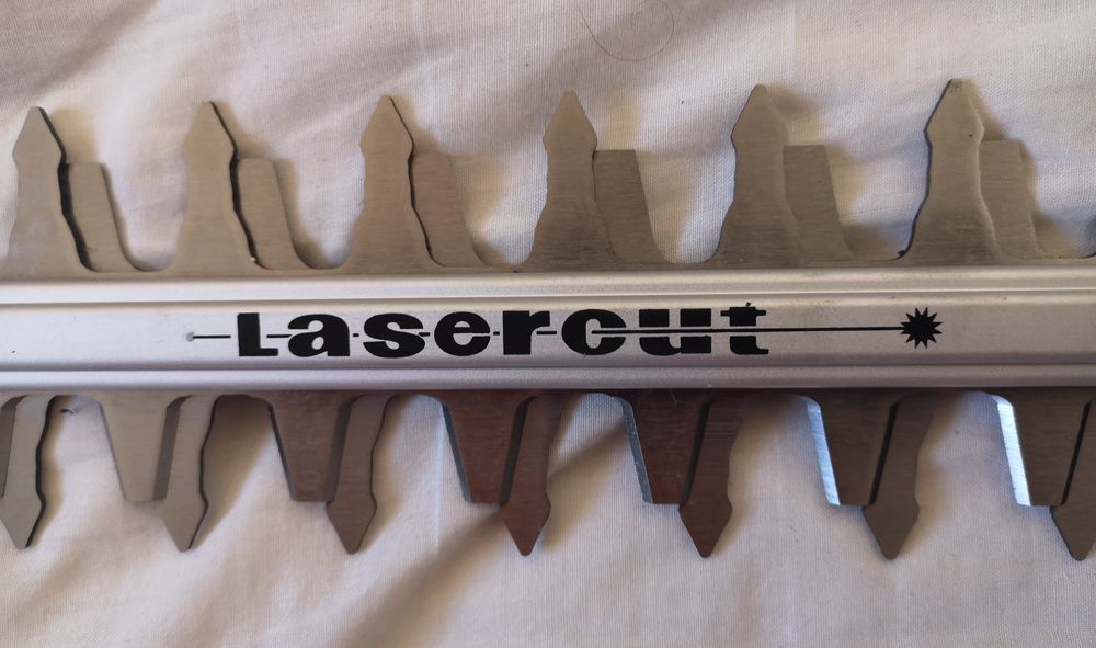 Trimmer gard viu NOU pe acumulator 20 V Parkside, foarfecă electrică