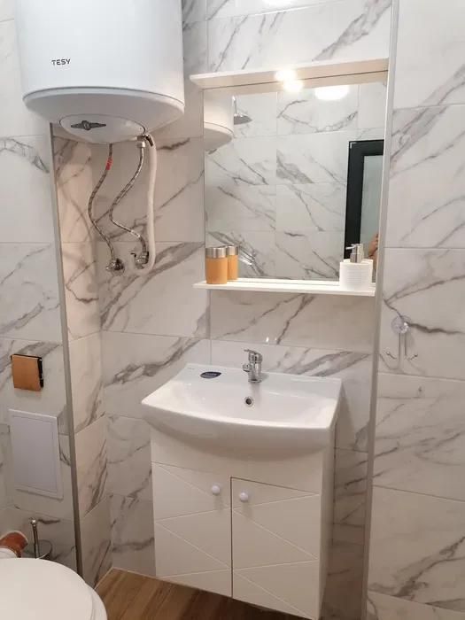 Дава се под наем Двустаен апартамент в Пловдив, Кючук Париж - 86 кв.м за 340 € - Снимка #7