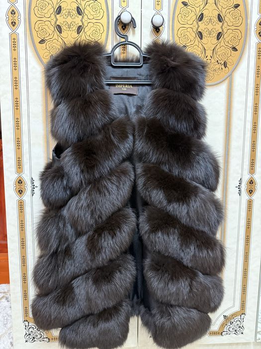 Норковая жилетка продается