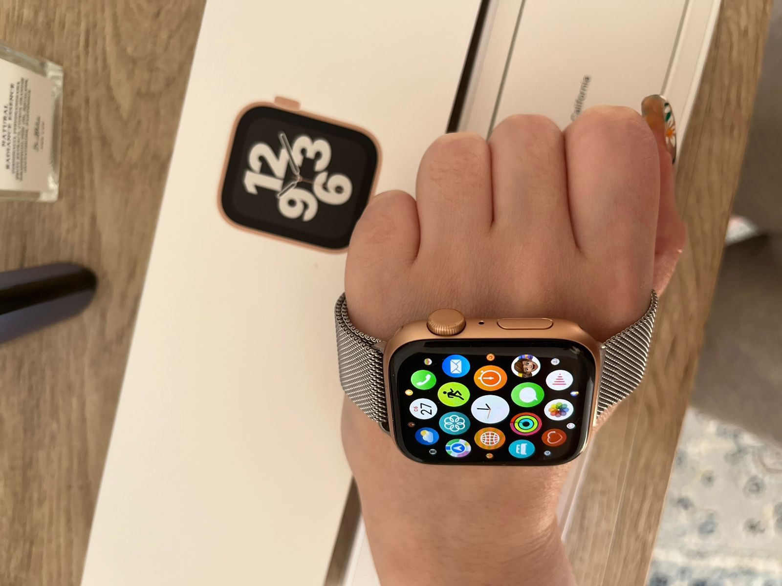 Apple Watch se 44 mm Розовое золото