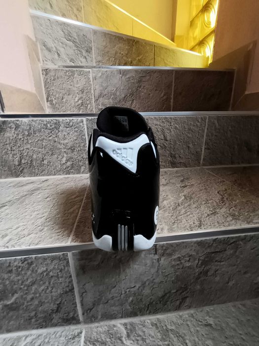 Маратонки Adidas Supra 44 1/2