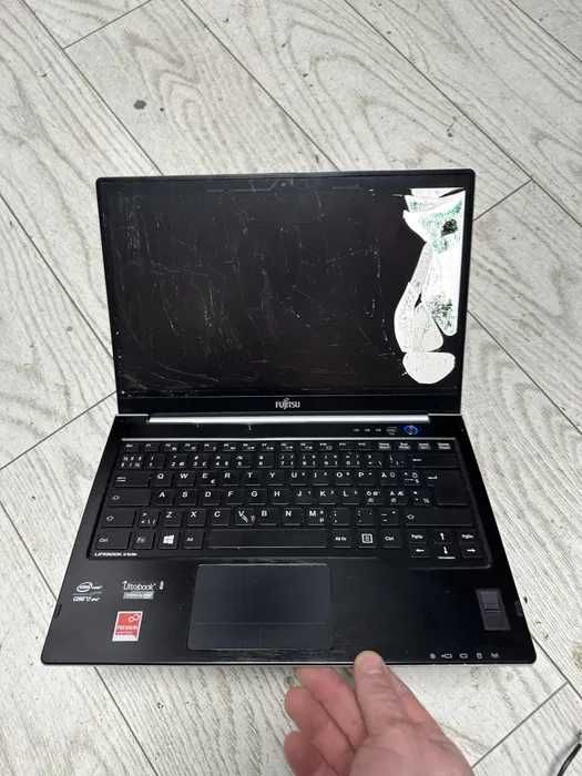 Dezmembrez Laptop Fujitsu LifeBook U772 - Core i7-3687U-componente