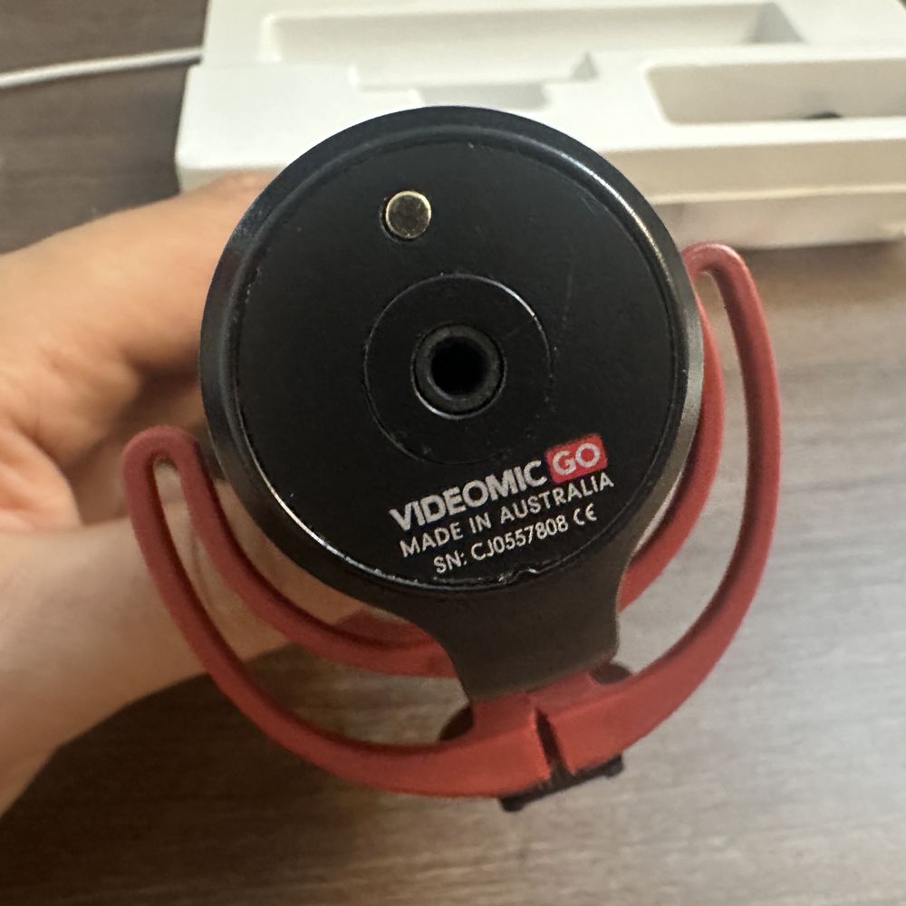 Микрофон RODE Videomic GO + предпазител за вятър