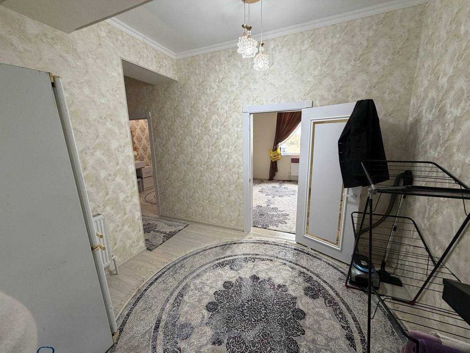 Продаётся 2х комн квартира на 4 этаже Ор-р Дом пионеров