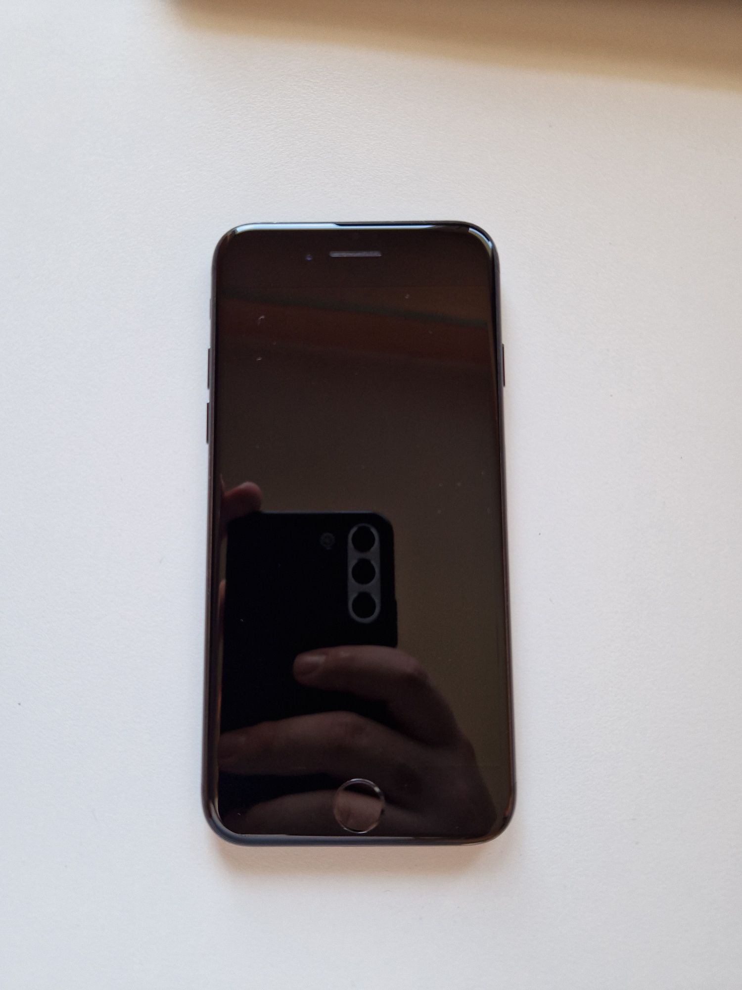 Iphone 7 32gb в добро състояние