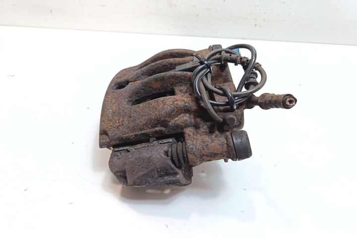 Etrier fata dreapta Mercedes-Benz Sprinter a 2-a generatie 906