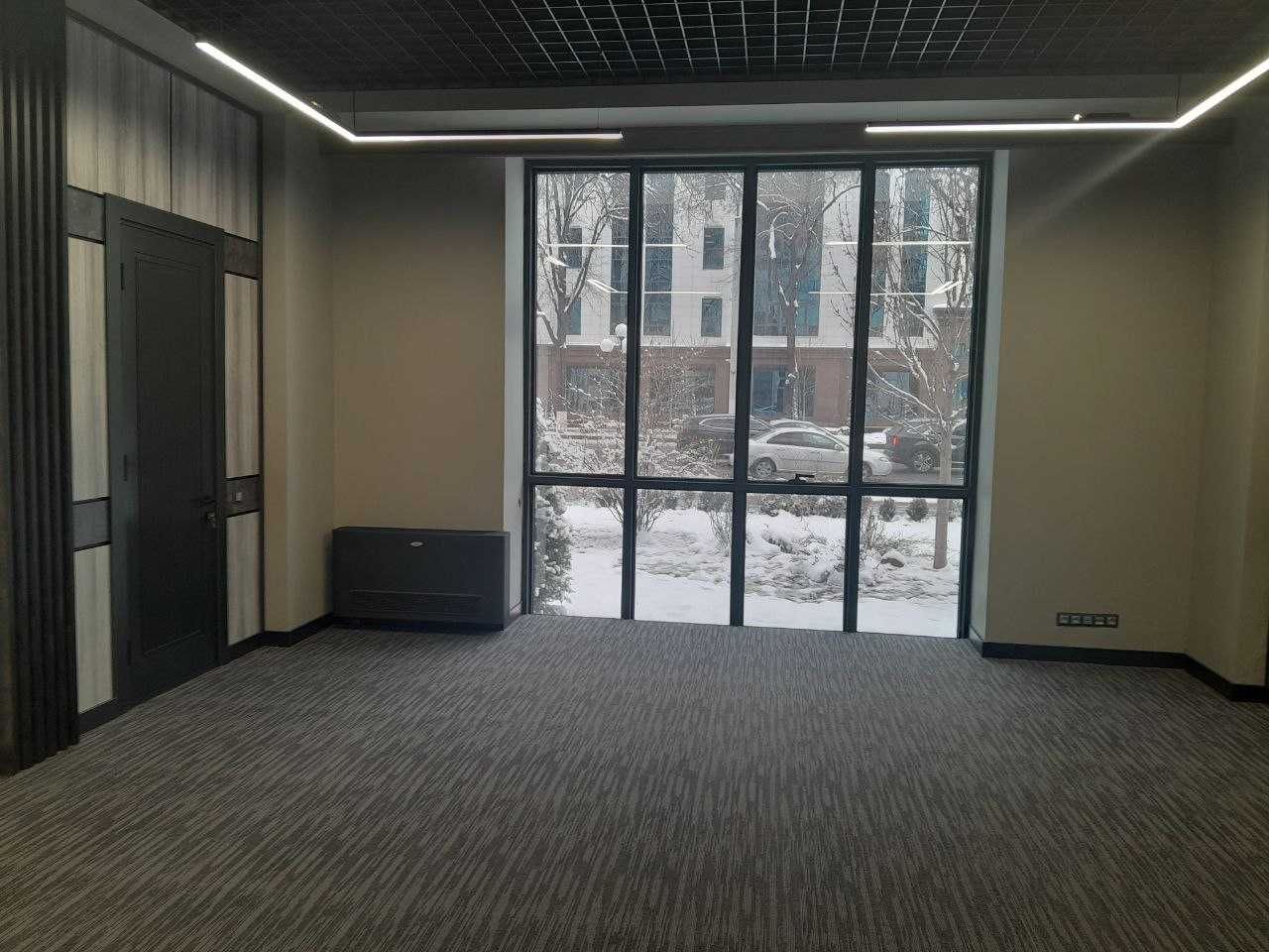 Нукусская ул. рядом "Пирамит",1 я нотариальная в элитном Б\Ц от 210 кв