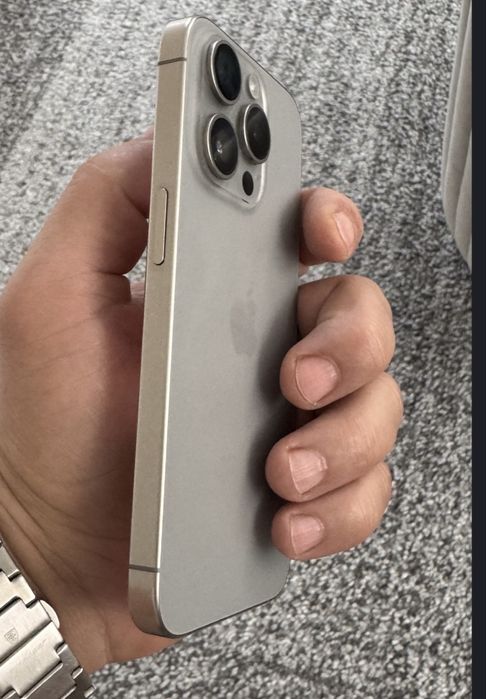 Vand sau schimb iphone 15 pro