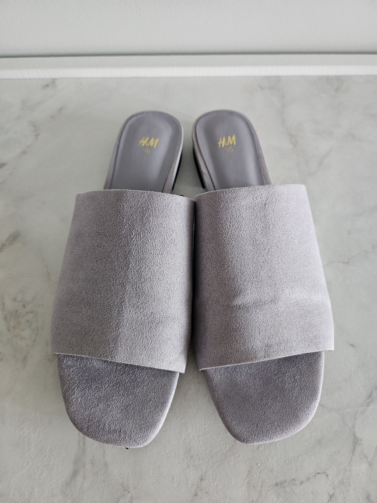 Чехли "H&M и RODIER