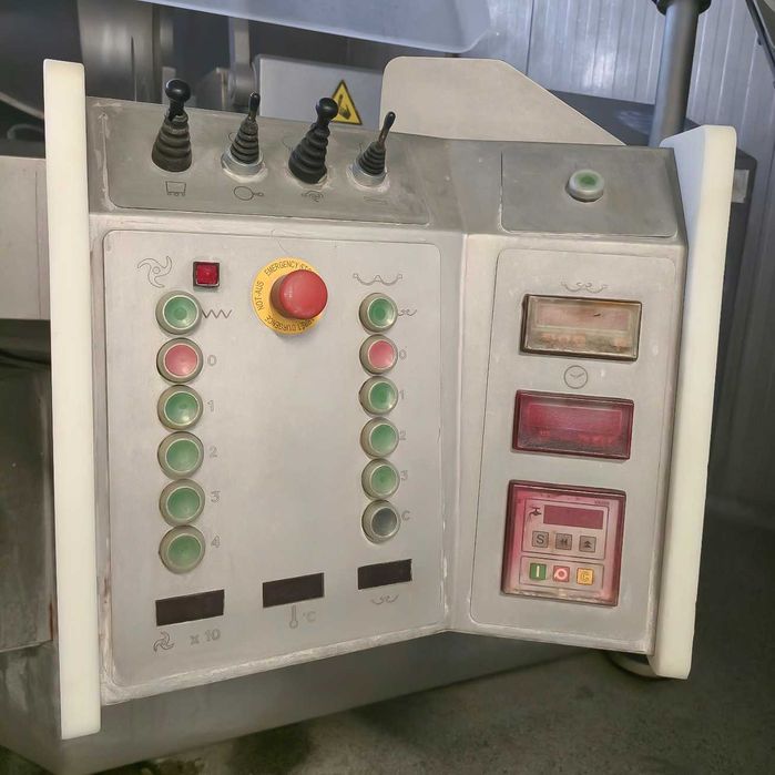 Индустриален кутер за месо Fatosa C-200VV - 200 литра, 95 kW, Испания