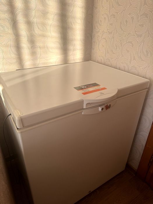 Продам морозильную камеру