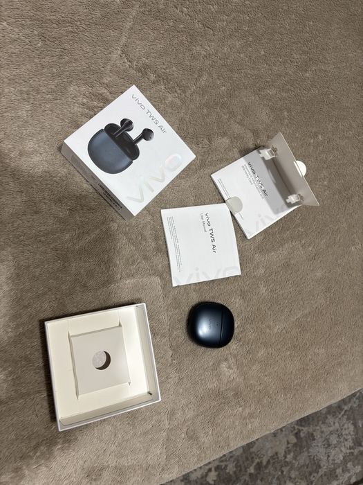 Продам наушники Vivo