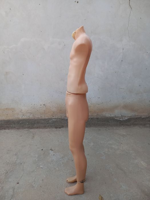 Маникент сотилади.