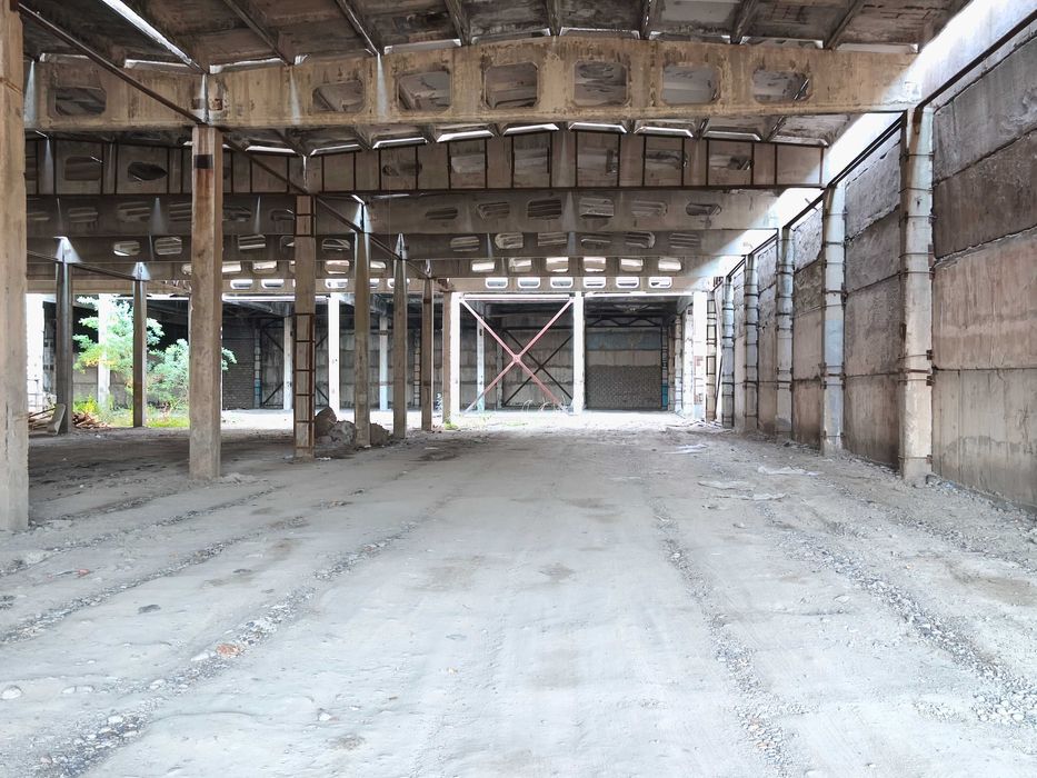 Yu  Аренда 4600м2 по 2у.е./м2 - под склад/производство Ахмад Ясави