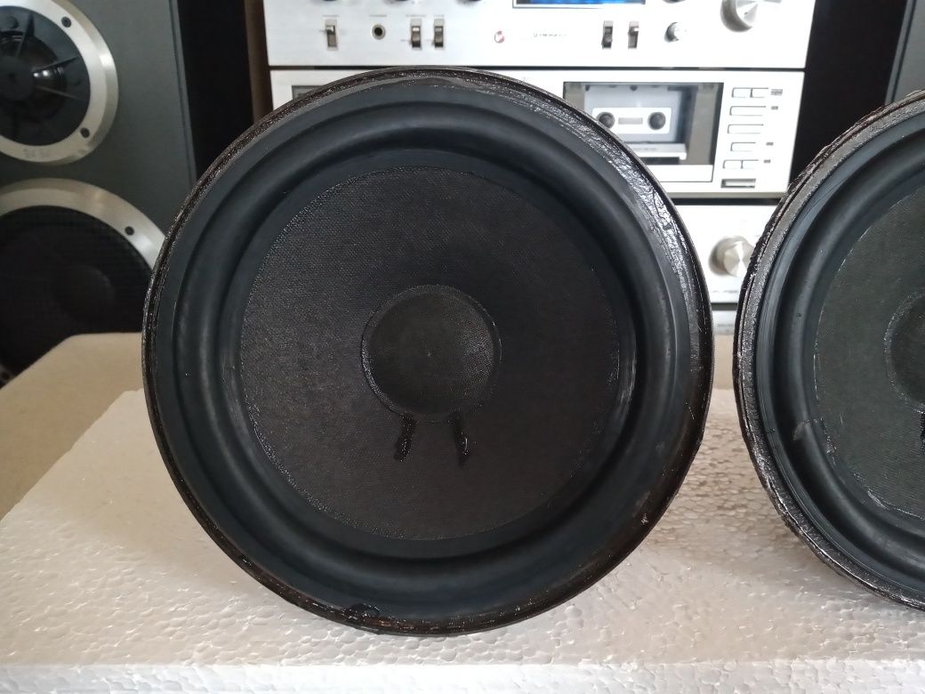 Set Difuzoare Mid/Bass Peerless .8 ohms,20 watts,16,5 cm.