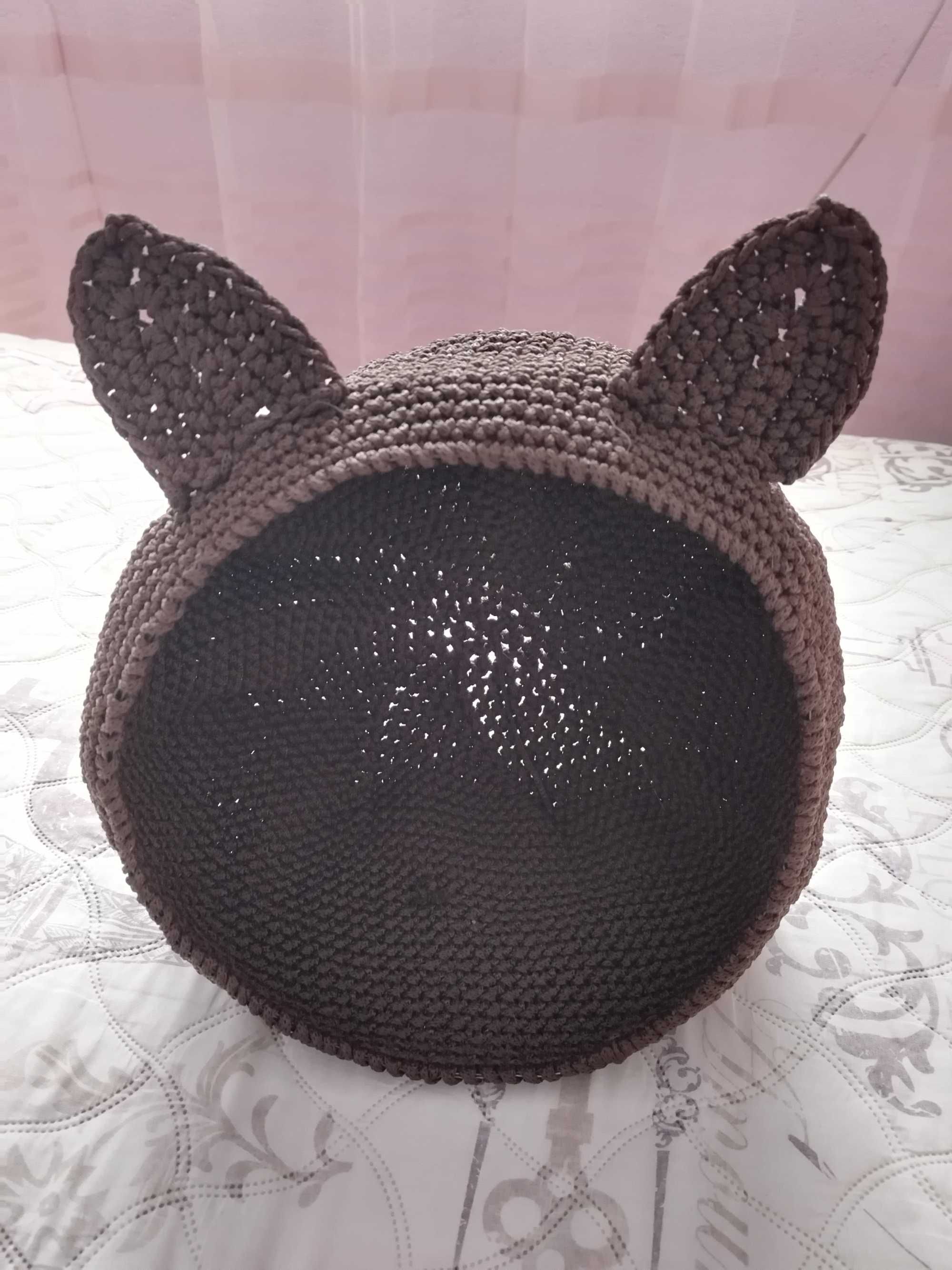 Плетено котешко легло на една кука