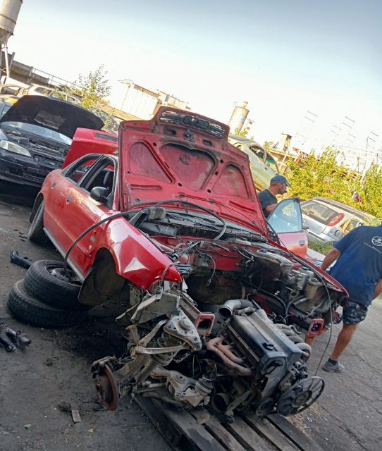 Amortizor capota motor Audi A4 B5