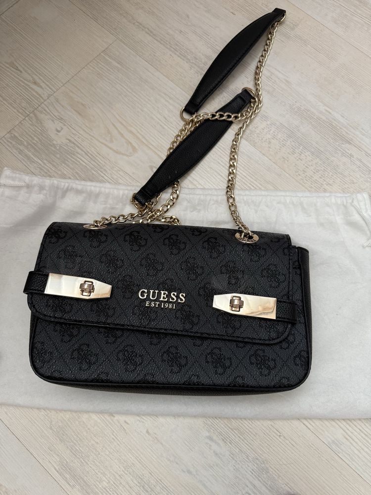 Дамска чанта Guess