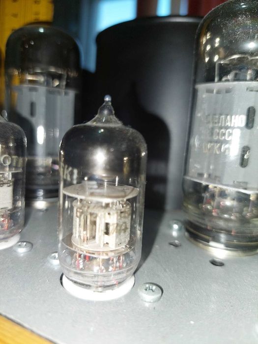 Amplificatoare pe lampi.