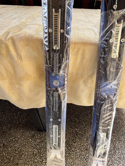 Продавам чисто нов ски Salomon 161 см.  x-drive 7.5