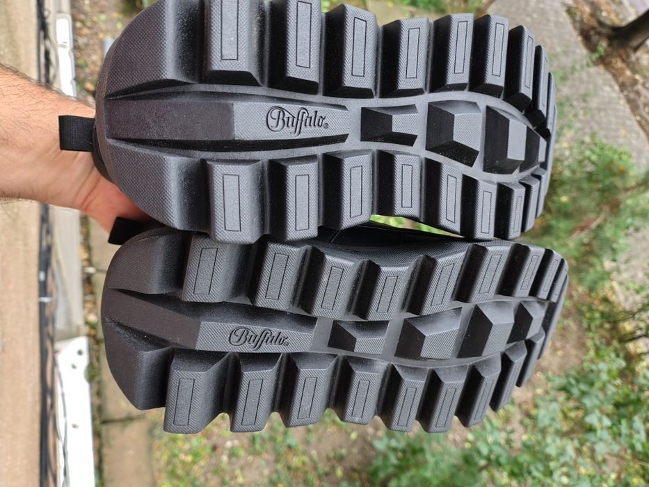 Buffalo Chunky Speaker Piele Bivol