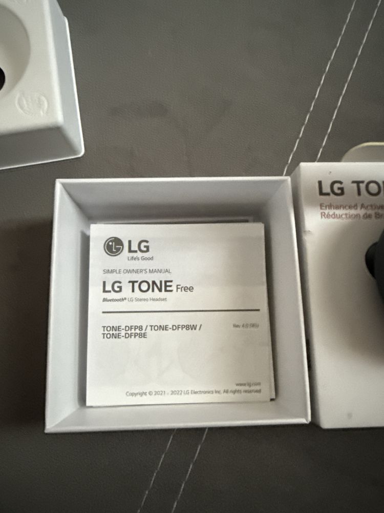 Слушалки LG TONE Free