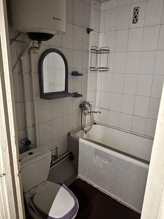 3 xonali kvartira sotiladi