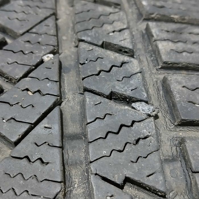 Зимни гуми continental  215 55 17