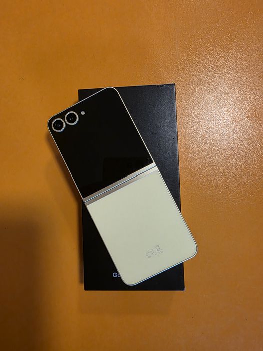 Samsung Flip6 256gb 5G, Yellow, stare buna factura garantie bonus