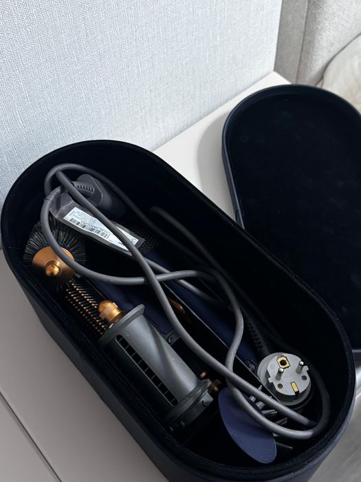 Dyson продам срочно
