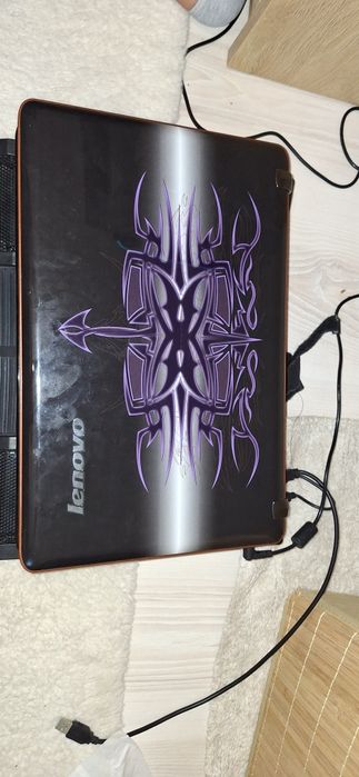 Laptop Lenovo ideapad y560