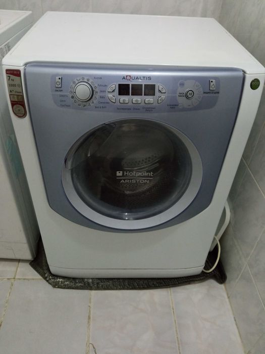 Стиральная Машина Ariston Hotpoint 7 кг в рабочем состоянии
