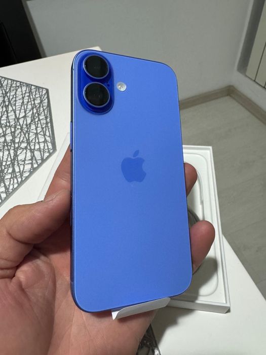 Iphone 16 blue NOU activat pt proba