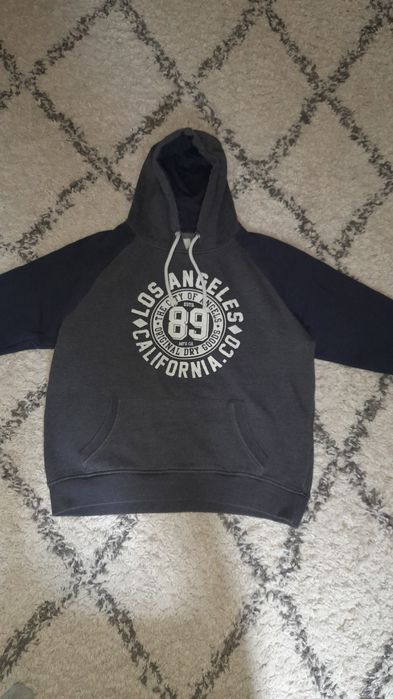 Hanorac gri cu glugă M