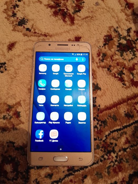 Продам самсунг ж5