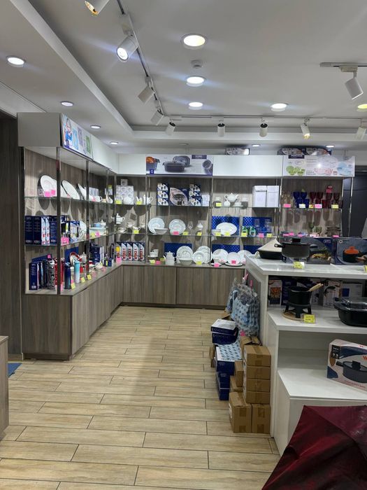 Мебель для магазина, витрина, полки, шкафы